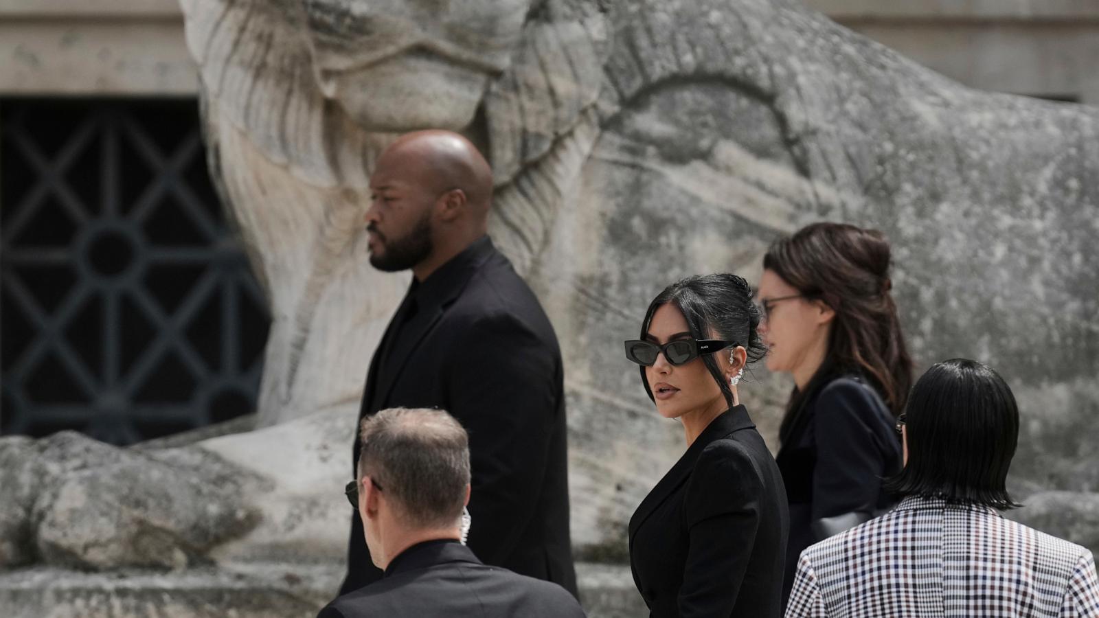 A Paris court awards Kim Kardashian 1 euro after her 2016 robbery