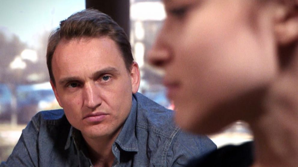 VIDEO: What Would You Do: Controlling Boyfriend Interferes With Girlfriend's Work