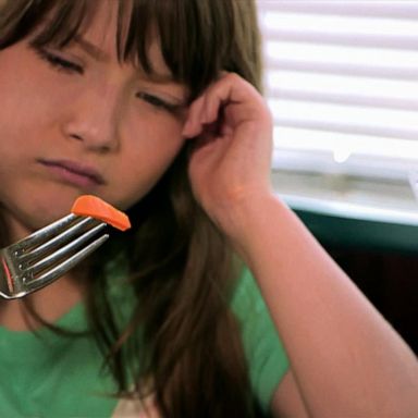 VIDEO: 'What Would You Do?': Does mom go too far to get picky kids to clean their plates?