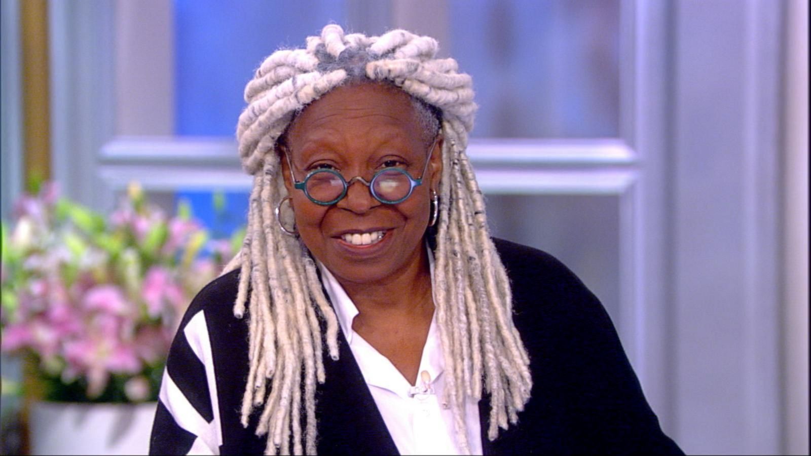 Whoopi Goldberg Reveals Why She S Rocking New Hair On The