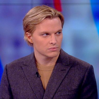 VIDEO: Ronan Farrow on Matt Lauer allegations in book: I’ll ‘let the facts stand on their own’