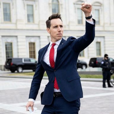 VIDEO: Sen. Hawley loses book deal after riots