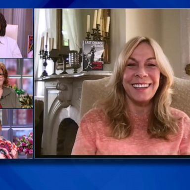 VIDEO: Rickie Lee Jones shares about family, childhood, love in memoir, ‘Last Chance Texaco’