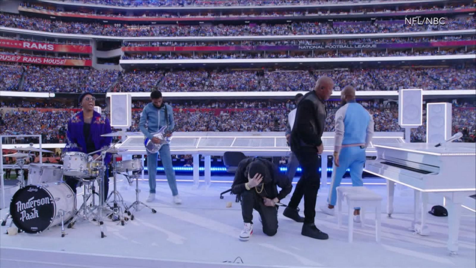 Super Bowl LVI 2022: Eminem's takes knee at Super Bowl halftime