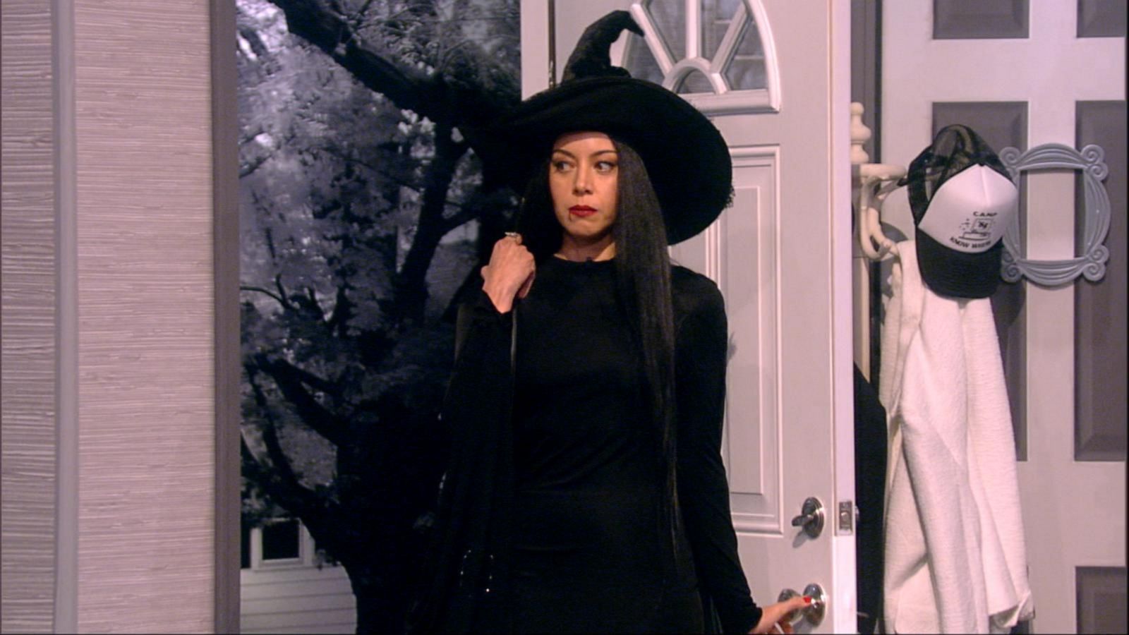 Aubrey Plaza makes witchy appearance for 'The View' Halloween special -  Good Morning America
