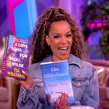 VIDEO: Sunny Hostin reveals her favorite summer books for 'Ladies Get Lit'